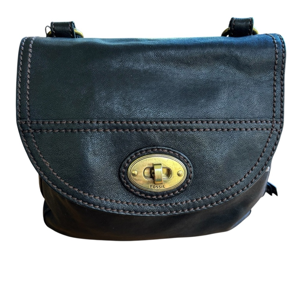 Fossil Women’s Black Pebbled Leather Crossbody Bag with Brass closure